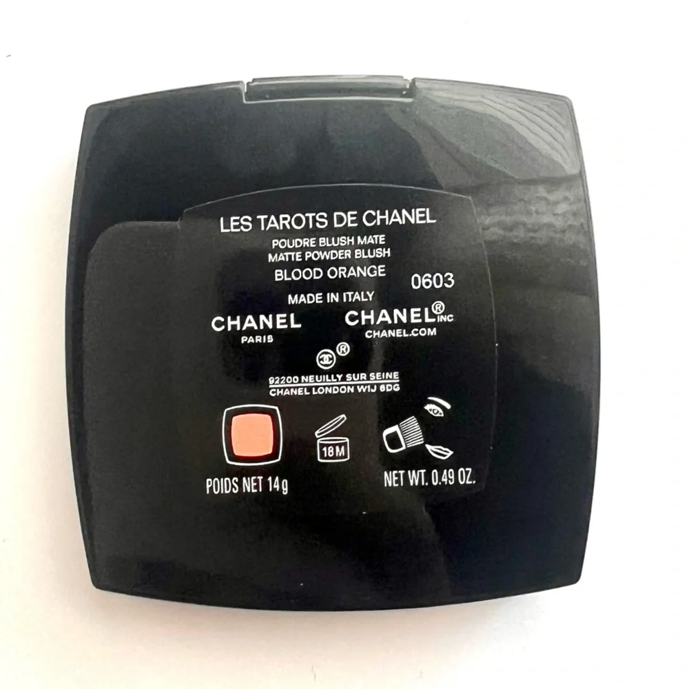 💎CHANEL limited edition matte powder blush in Blood Orange